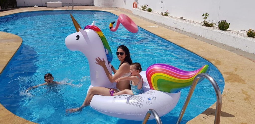 UNICORNIO DE VACACIONES